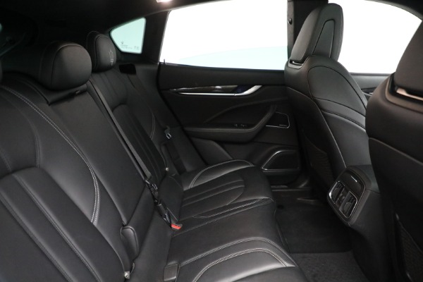 Used 2018 Maserati Levante S Q4 Gransport for sale Sold at Bentley Greenwich in Greenwich CT 06830 24