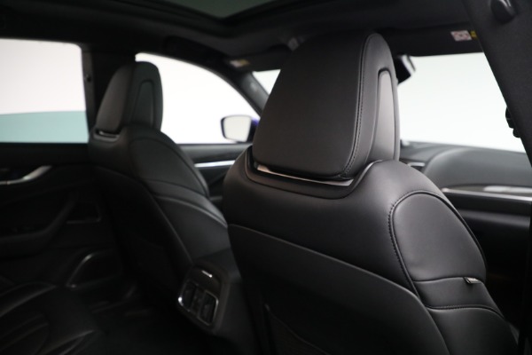 Used 2018 Maserati Levante S Q4 Gransport for sale Sold at Bentley Greenwich in Greenwich CT 06830 25