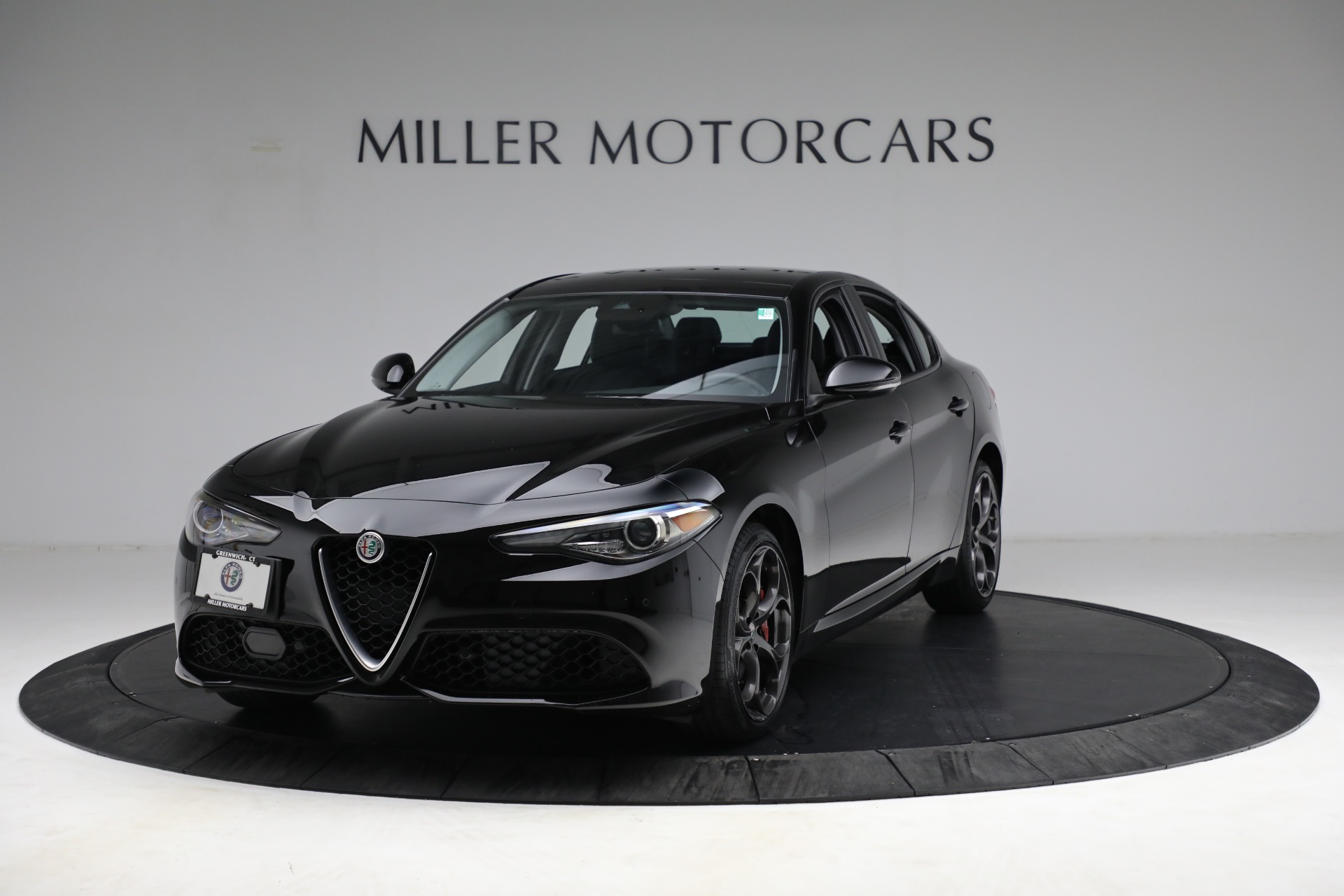 Used 2018 Alfa Romeo Giulia Ti Sport Q4 for sale Sold at Bentley Greenwich in Greenwich CT 06830 1