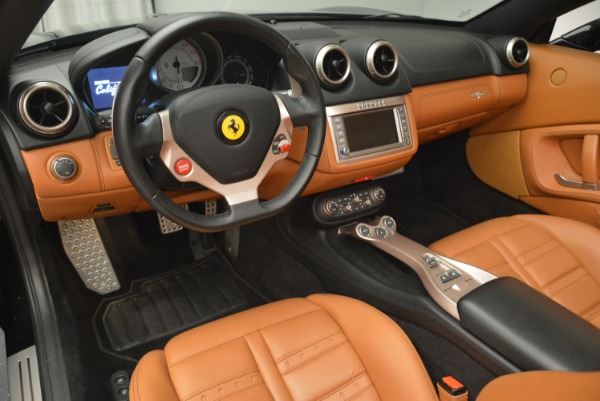 Used 2014 Ferrari California 30 for sale Sold at Bentley Greenwich in Greenwich CT 06830 25