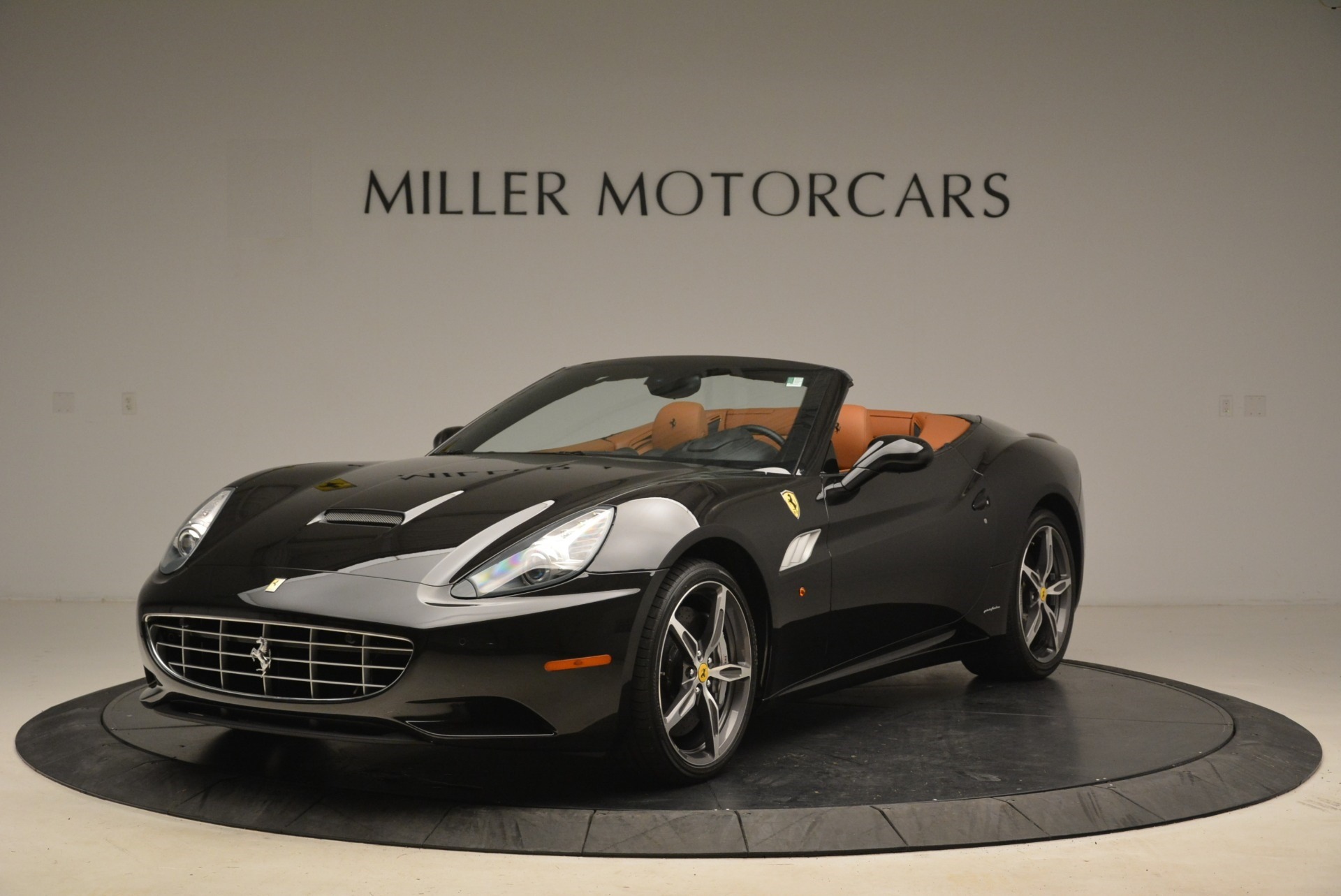 Used 2014 Ferrari California 30 for sale Sold at Bentley Greenwich in Greenwich CT 06830 1