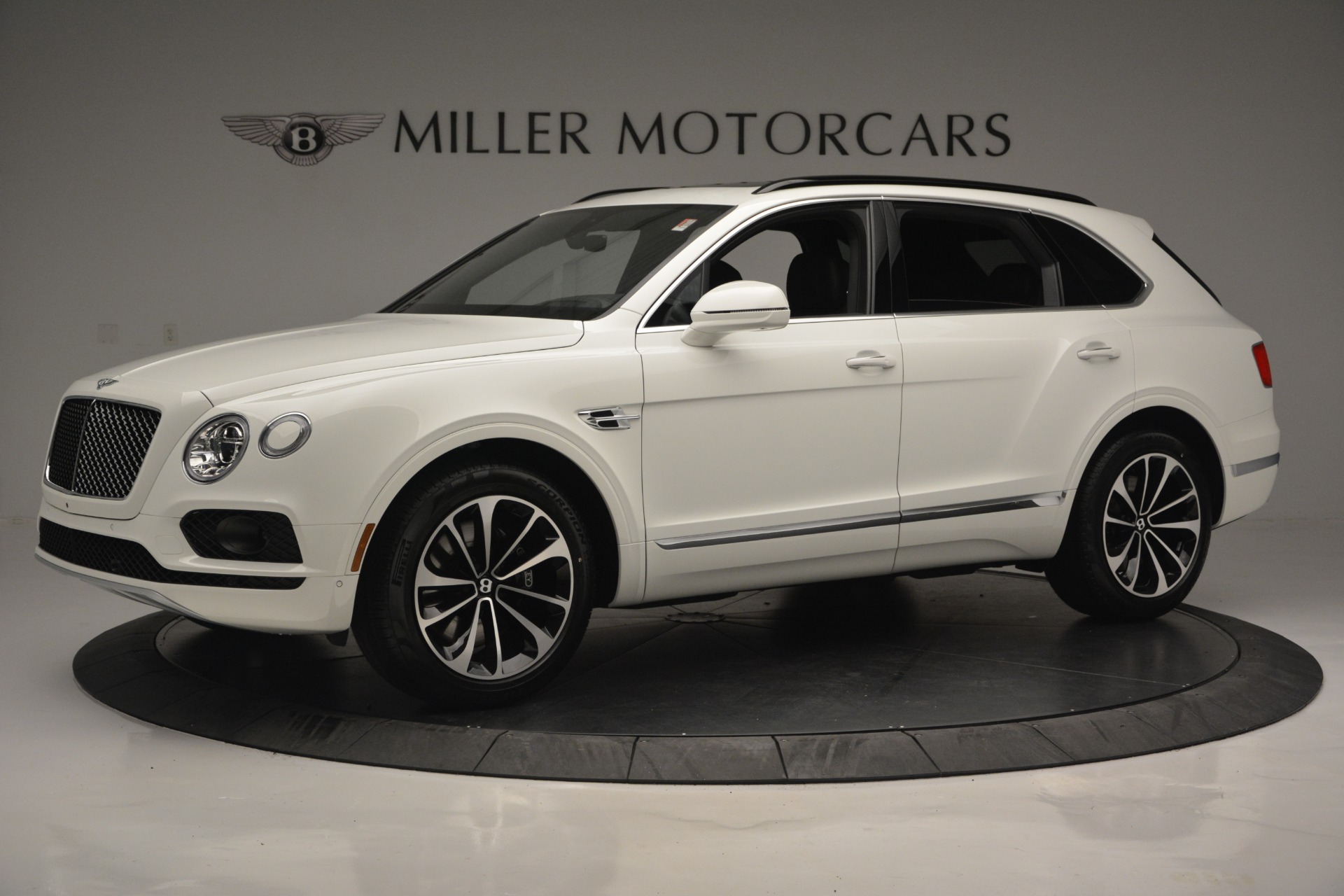 Used 2019 Bentley Bentayga V8 for sale Sold at Bentley Greenwich in Greenwich CT 06830 1