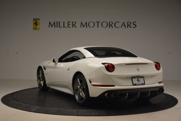 Used 2015 Ferrari California T for sale Sold at Bentley Greenwich in Greenwich CT 06830 17