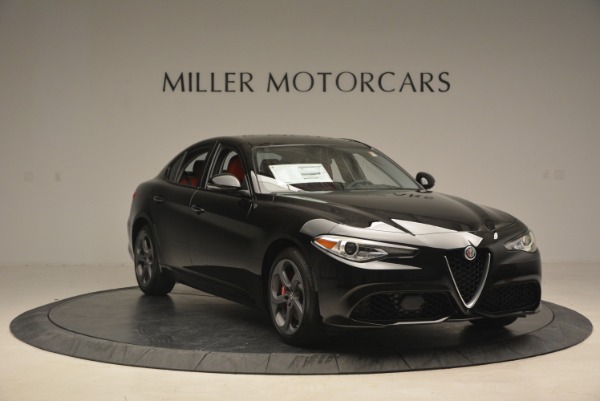 New 2018 Alfa Romeo Giulia Sport Q4 for sale Sold at Bentley Greenwich in Greenwich CT 06830 11