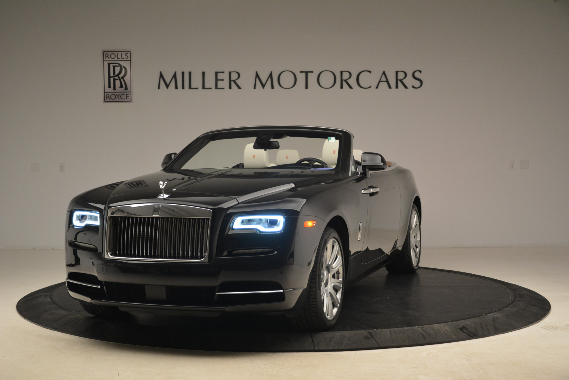 Used 2016 Rolls-Royce Dawn for sale Sold at Bentley Greenwich in Greenwich CT 06830 1