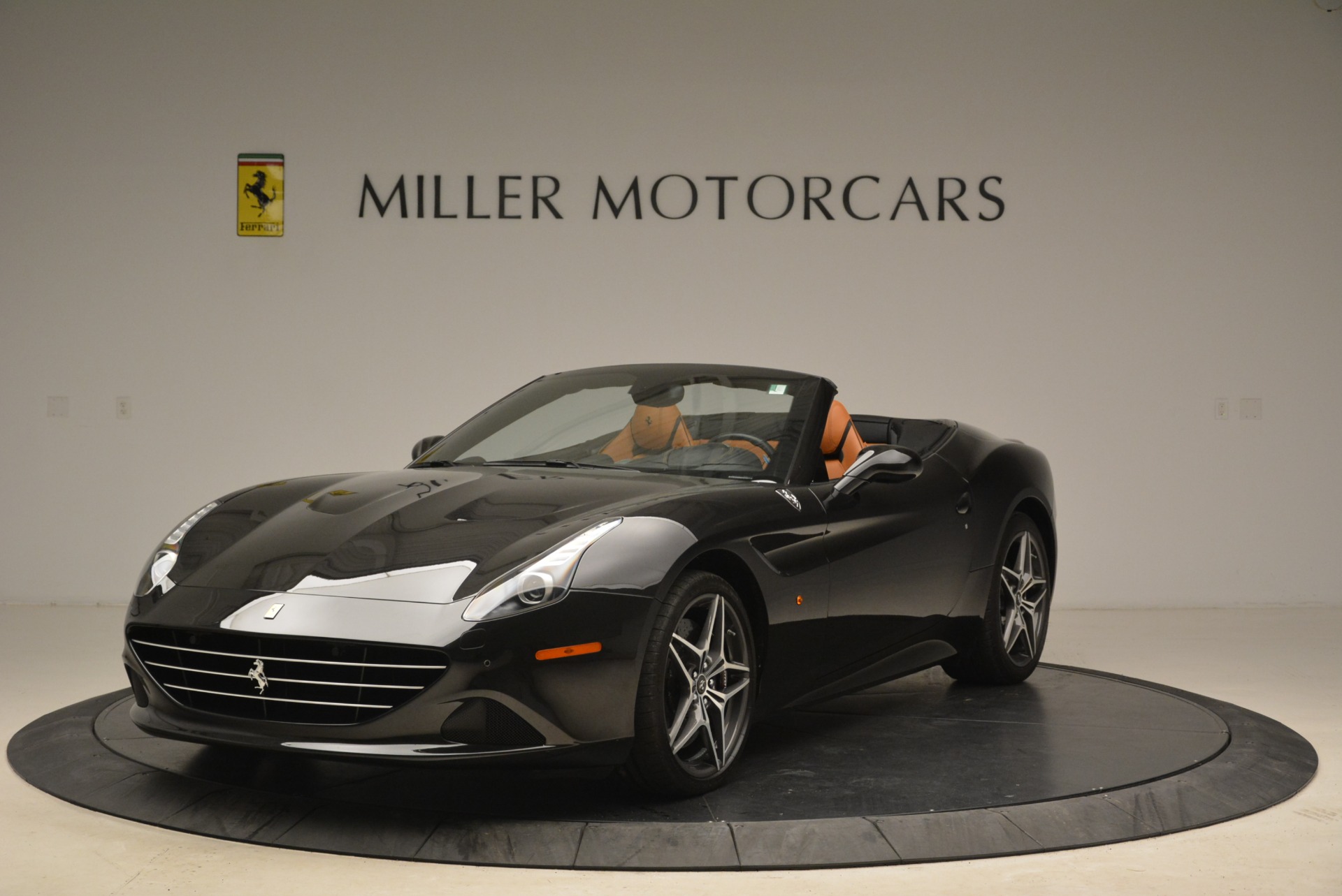 Used 2015 Ferrari California T for sale Sold at Bentley Greenwich in Greenwich CT 06830 1