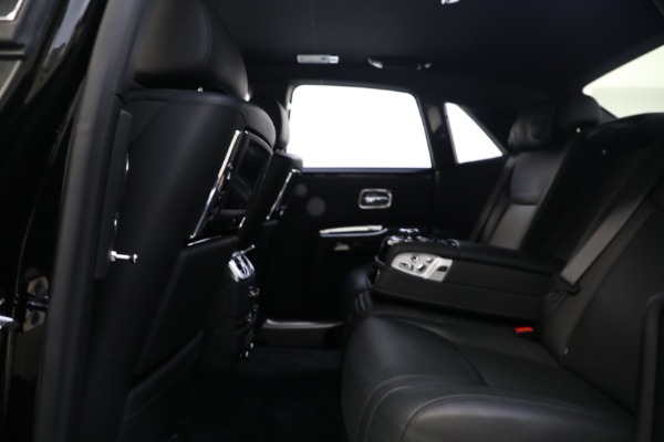 Used 2016 Rolls-Royce Ghost Series II for sale $169,900 at Bentley Greenwich in Greenwich CT 06830 21