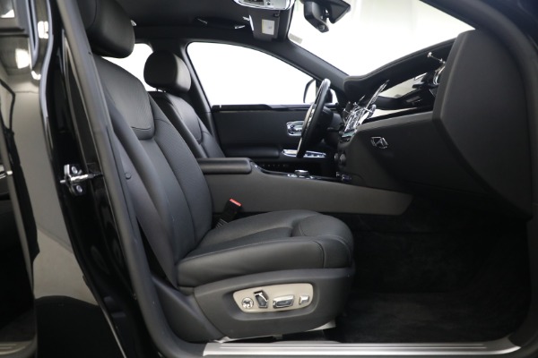 Used 2016 Rolls-Royce Ghost Series II for sale $169,900 at Bentley Greenwich in Greenwich CT 06830 25