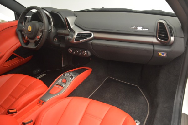Used 2014 Ferrari 458 Italia for sale Sold at Bentley Greenwich in Greenwich CT 06830 17