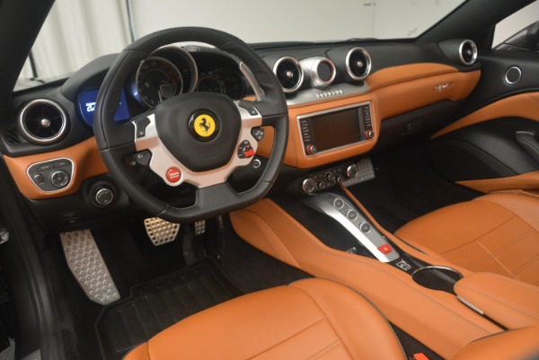 Used 2015 Ferrari California T for sale Sold at Bentley Greenwich in Greenwich CT 06830 25