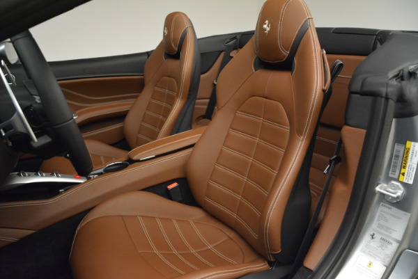 Used 2018 Ferrari California T for sale Sold at Bentley Greenwich in Greenwich CT 06830 27