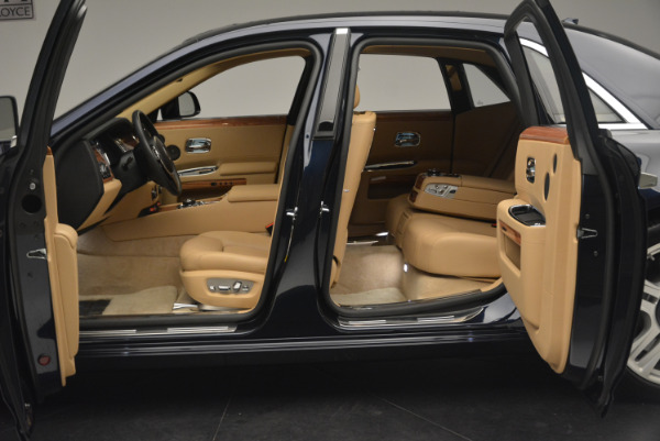 Used 2015 Rolls-Royce Ghost for sale Sold at Bentley Greenwich in Greenwich CT 06830 17