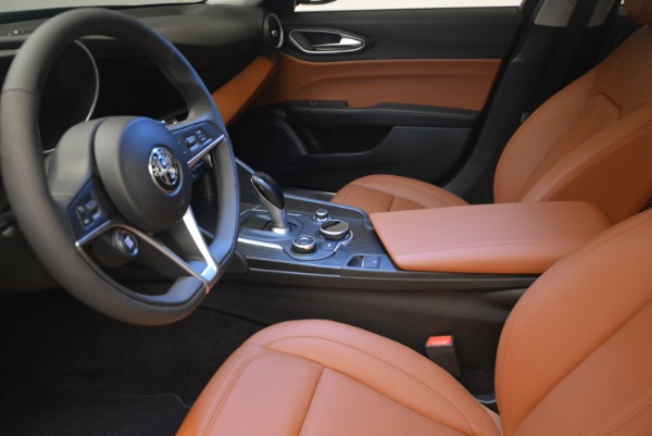 New 2018 Alfa Romeo Giulia Q4 for sale Sold at Bentley Greenwich in Greenwich CT 06830 14