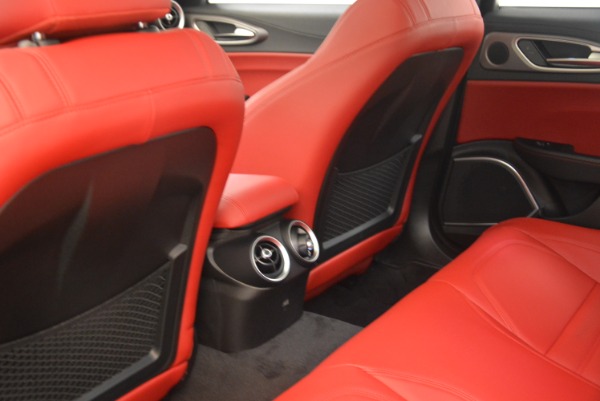 New 2018 Alfa Romeo Giulia Ti Sport Q4 for sale Sold at Bentley Greenwich in Greenwich CT 06830 16