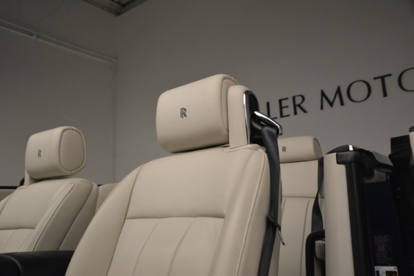 Used 2014 Rolls-Royce Phantom Drophead Coupe for sale Sold at Bentley Greenwich in Greenwich CT 06830 20