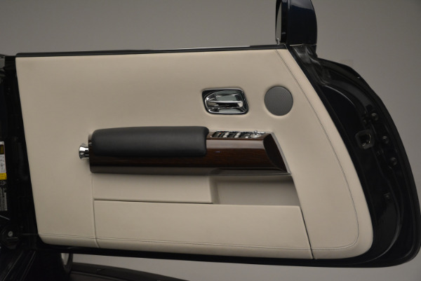 Used 2014 Rolls-Royce Phantom Drophead Coupe for sale Sold at Bentley Greenwich in Greenwich CT 06830 21