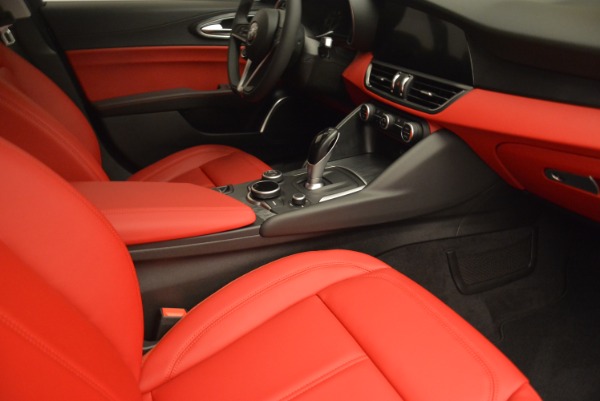 New 2018 Alfa Romeo Giulia Q4 for sale Sold at Bentley Greenwich in Greenwich CT 06830 26
