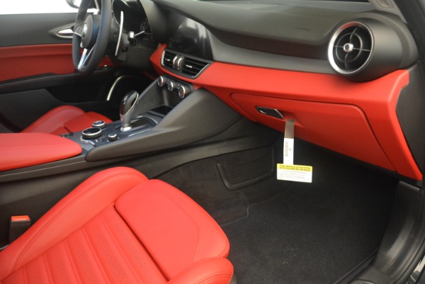 New 2018 Alfa Romeo Giulia Ti Sport Q4 for sale Sold at Bentley Greenwich in Greenwich CT 06830 19