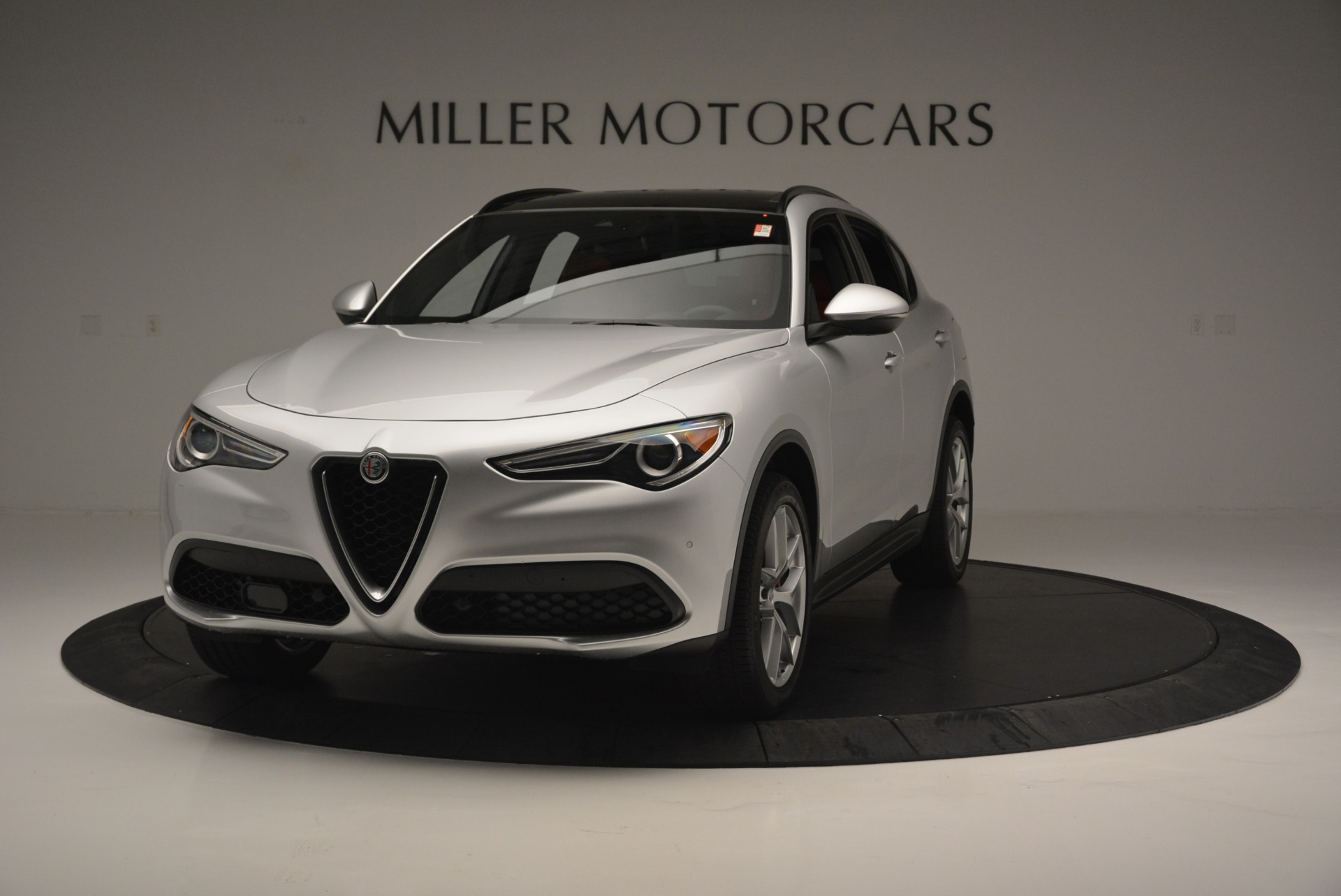 Used 2018 Alfa Romeo Stelvio Ti Sport Q4 for sale Sold at Bentley Greenwich in Greenwich CT 06830 1