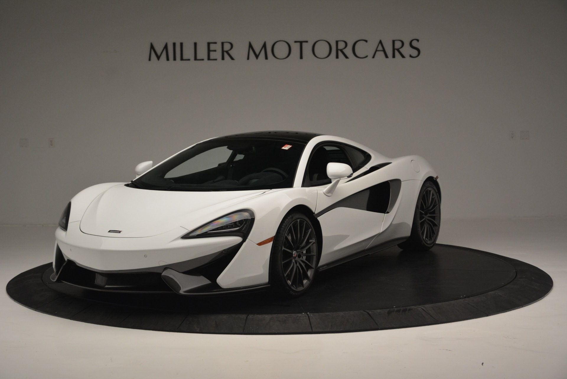 Used 2018 McLaren 570GT for sale Sold at Bentley Greenwich in Greenwich CT 06830 1