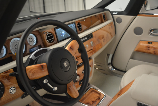 Used 2013 Rolls-Royce Phantom Drophead Coupe for sale Sold at Bentley Greenwich in Greenwich CT 06830 21