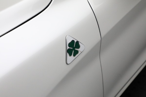 Used 2018 Alfa Romeo Stelvio Quadrifoglio Quadrifoglio for sale Sold at Bentley Greenwich in Greenwich CT 06830 16