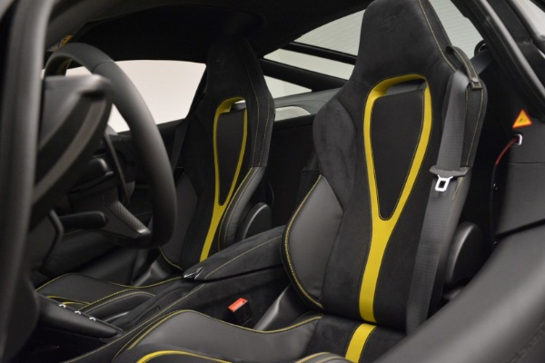 Used 2018 McLaren 720S Coupe for sale Sold at Bentley Greenwich in Greenwich CT 06830 17