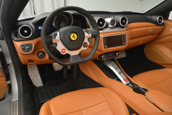 Used 2015 Ferrari California T for sale Sold at Bentley Greenwich in Greenwich CT 06830 25