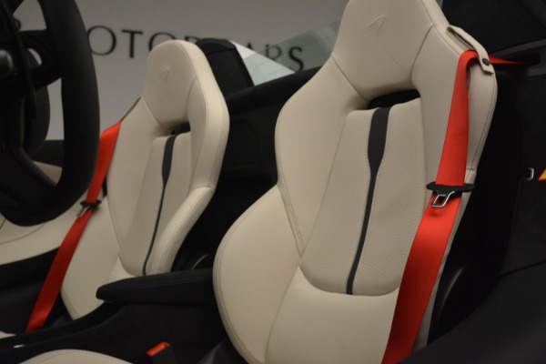 New 2019 McLaren 570S Spider Convertible for sale Sold at Bentley Greenwich in Greenwich CT 06830 25