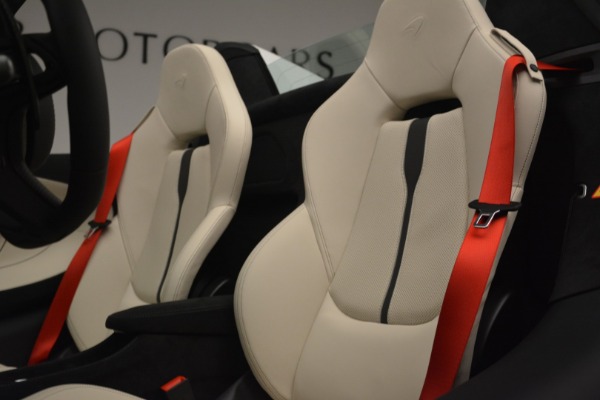 Used 2019 McLaren 570S Spider Convertible for sale Sold at Bentley Greenwich in Greenwich CT 06830 25