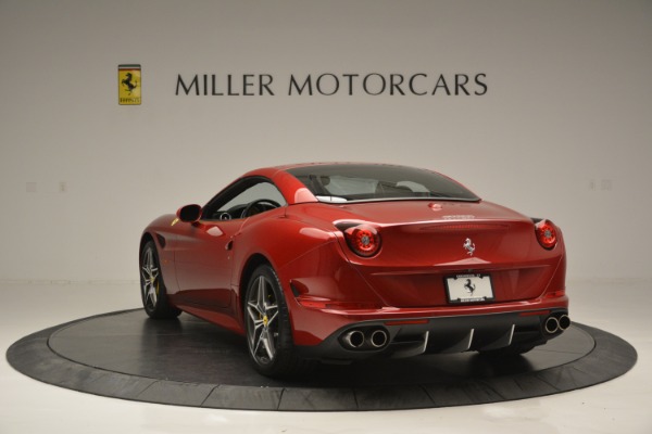 Used 2016 Ferrari California T for sale Sold at Bentley Greenwich in Greenwich CT 06830 17