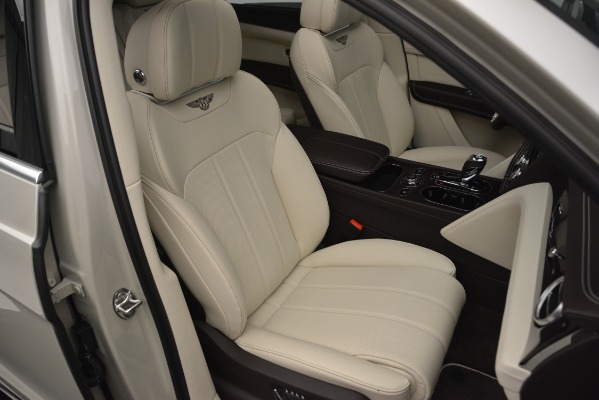 Used 2019 Bentley Bentayga V8 for sale $169,900 at Bentley Greenwich in Greenwich CT 06830 27