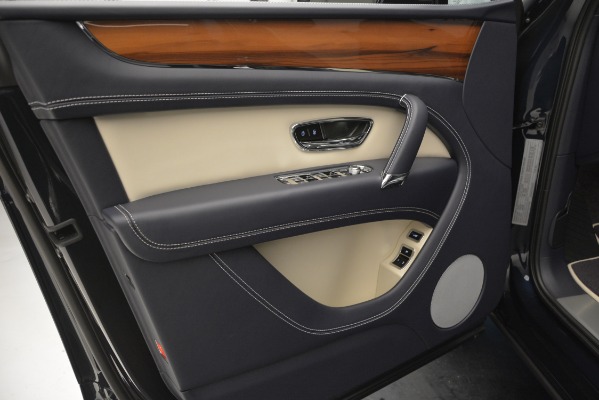 New 2019 Bentley Bentayga V8 for sale Sold at Bentley Greenwich in Greenwich CT 06830 16