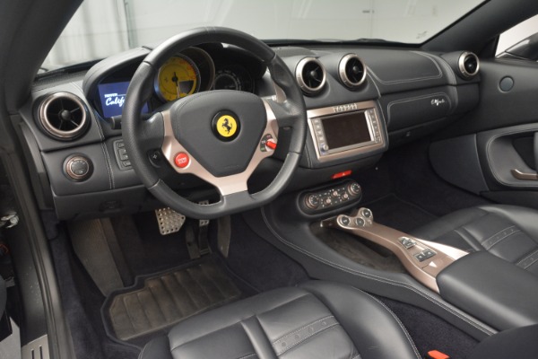 Used 2013 Ferrari California 30 for sale Sold at Bentley Greenwich in Greenwich CT 06830 25