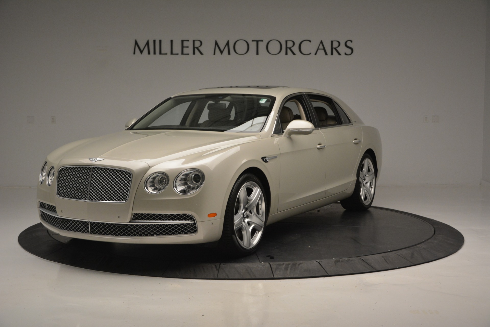 Used 2014 Bentley Flying Spur W12 for sale Sold at Bentley Greenwich in Greenwich CT 06830 1