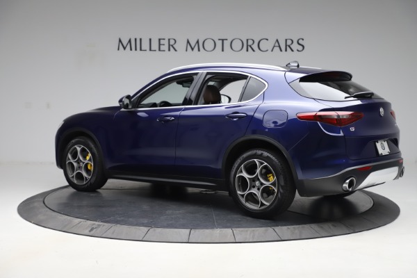 Used 2019 Alfa Romeo Stelvio Q4 for sale Sold at Bentley Greenwich in Greenwich CT 06830 4