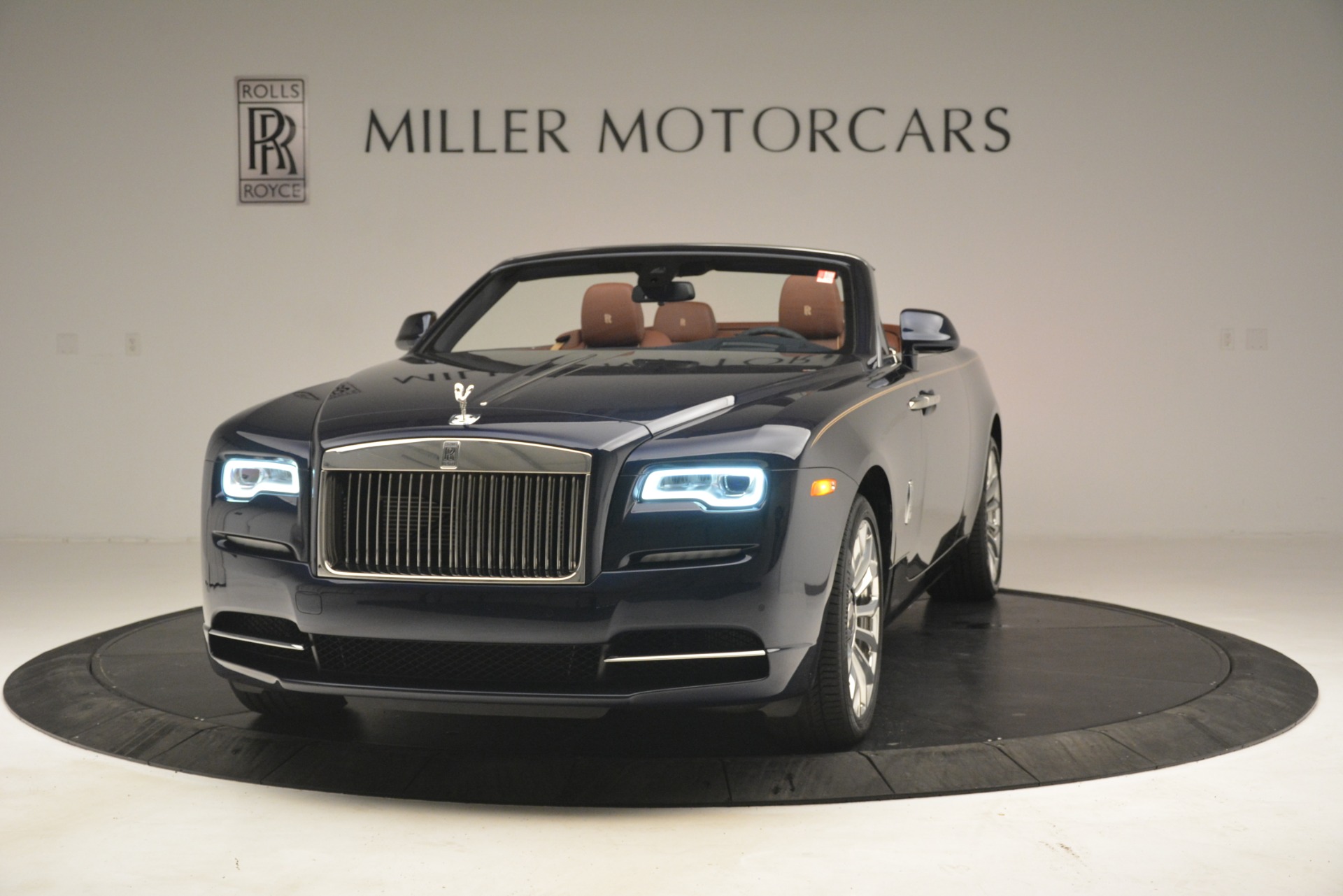 New 2019 Rolls-Royce Dawn for sale Sold at Bentley Greenwich in Greenwich CT 06830 1