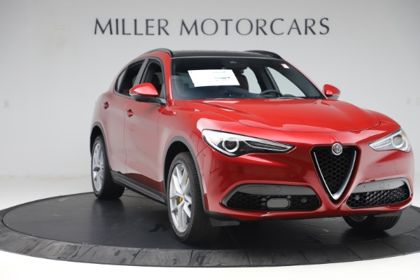 New 2019 Alfa Romeo Stelvio Ti Sport Q4 for sale Sold at Bentley Greenwich in Greenwich CT 06830 11