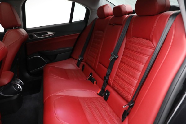 New 2019 Alfa Romeo Giulia Ti Sport Q4 for sale Sold at Bentley Greenwich in Greenwich CT 06830 24
