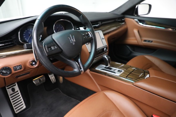 Used 2015 Maserati Quattroporte S Q4 for sale Sold at Bentley Greenwich in Greenwich CT 06830 11