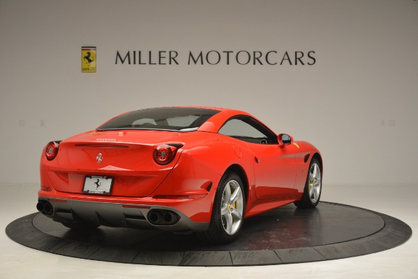 Used 2016 Ferrari California T Handling Speciale for sale Sold at Bentley Greenwich in Greenwich CT 06830 18