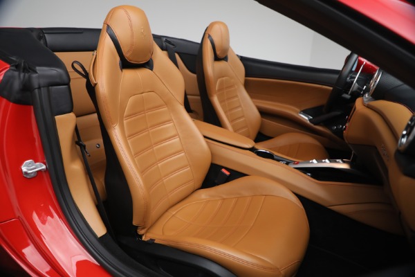 Used 2016 Ferrari California T Handling Speciale for sale Call for price at Bentley Greenwich in Greenwich CT 06830 18