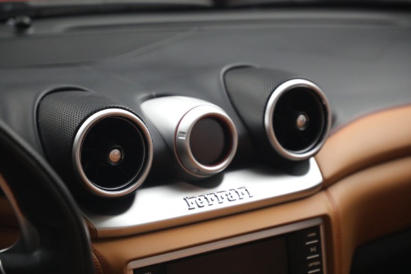 Used 2016 Ferrari California T Handling Speciale for sale Call for price at Bentley Greenwich in Greenwich CT 06830 24