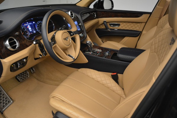 Used 2017 Bentley Bentayga W12 for sale Sold at Bentley Greenwich in Greenwich CT 06830 17
