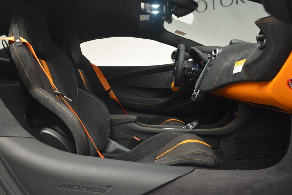 New 2019 McLaren 570S Coupe for sale Sold at Bentley Greenwich in Greenwich CT 06830 20