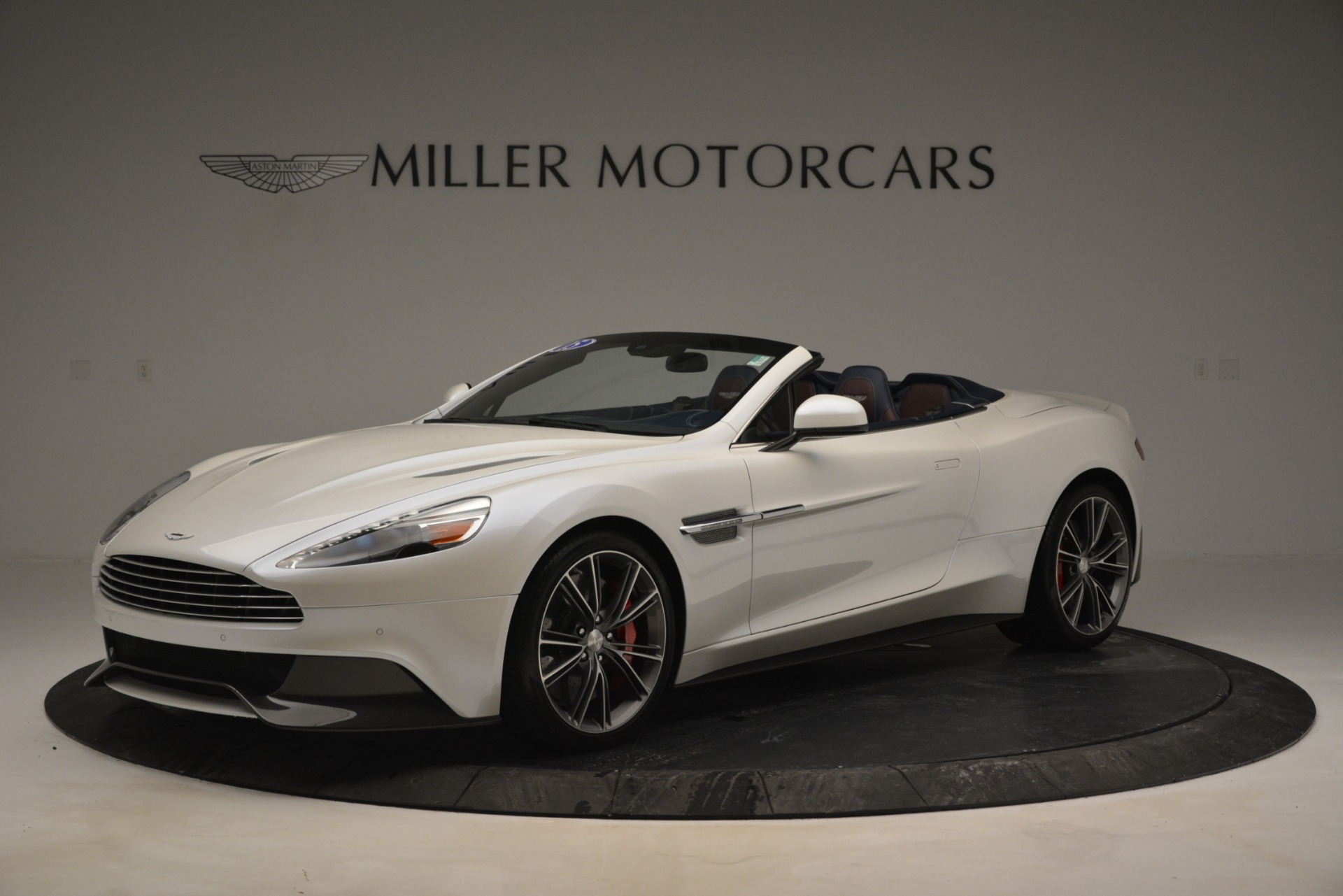 Used 2015 Aston Martin Vanquish Convertible for sale Sold at Bentley Greenwich in Greenwich CT 06830 1