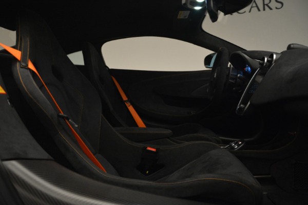 Used 2019 McLaren 600LT for sale $249,900 at Bentley Greenwich in Greenwich CT 06830 21