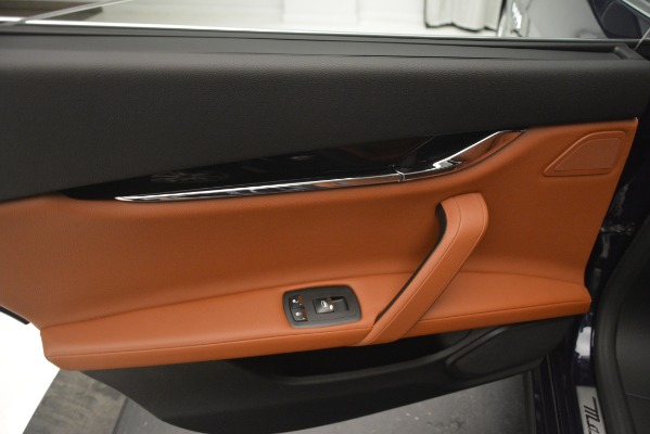 Used 2015 Maserati Quattroporte S Q4 for sale Sold at Bentley Greenwich in Greenwich CT 06830 20