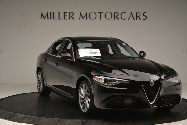 New 2019 Alfa Romeo Giulia Q4 for sale Sold at Bentley Greenwich in Greenwich CT 06830 11