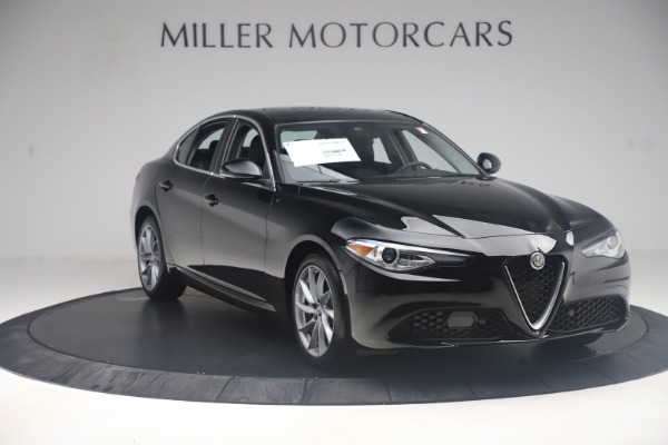 New 2019 Alfa Romeo Giulia Q4 for sale Sold at Bentley Greenwich in Greenwich CT 06830 11